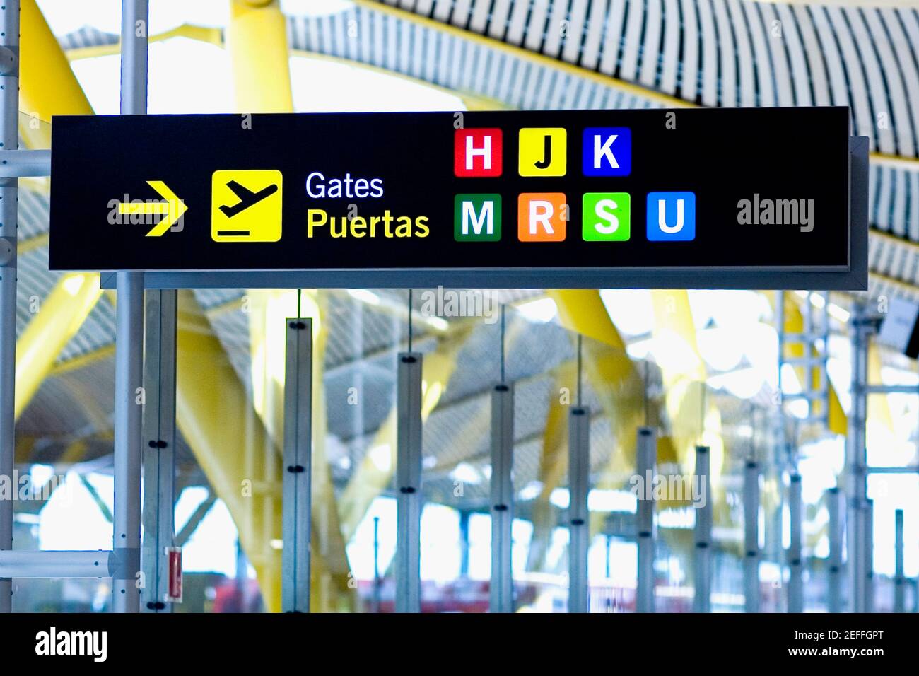 Goma Vinagre hotel Sign spanish airport fotografías e imágenes de alta resolución - Página 4 -  Alamy