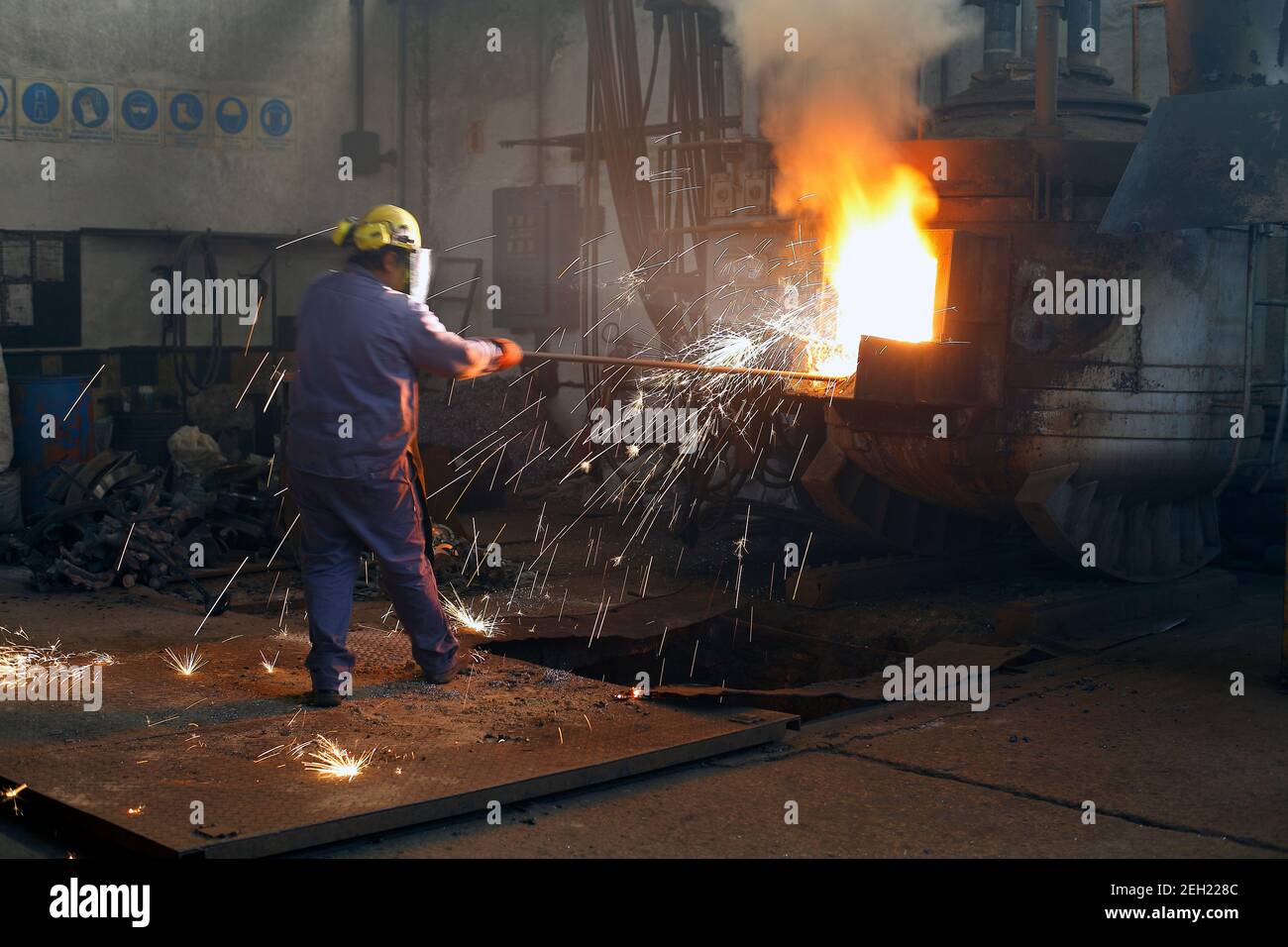 La industria del hierro y el acero Fotografía de stock Alamy La industria del hierro y el acero Fotografía de stock Alamy
