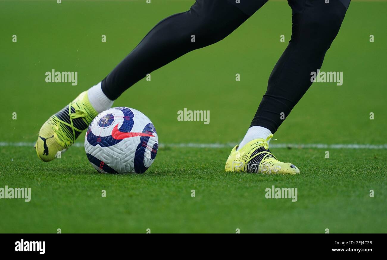 La nueva pelota de la Liga Premier de Nike Flight se ve antes del partido  de la Liga Premier en el Emirates Stadium, Londres. Foto fecha: Domingo 21  de febrero de 2021