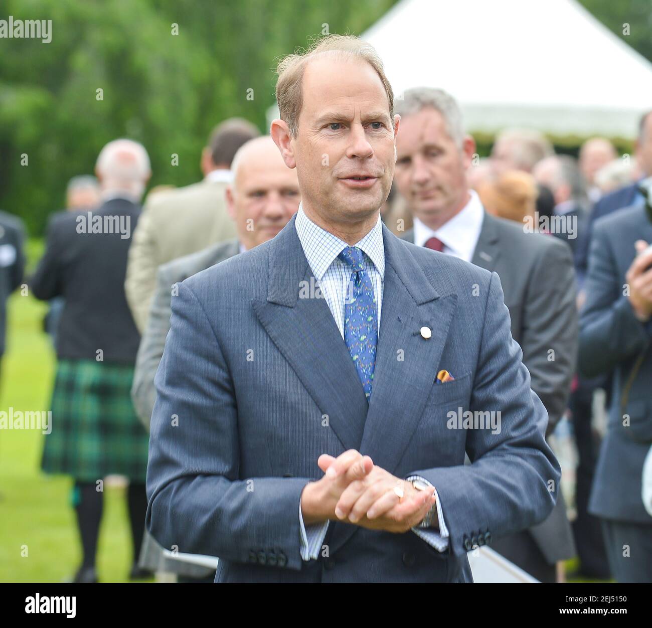 Príncipe Eduardo, conde de Wessex en el Palacio de Holyroodhouse, su Majestad la Reina residencia oficial en Escocia. Foto de stock