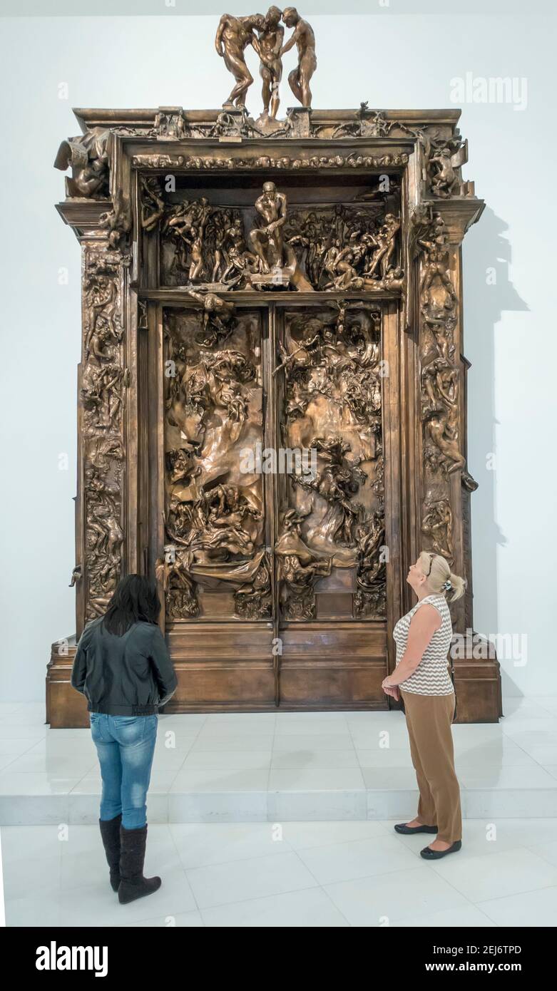 Auguste Rodin es la escultura de bronce las puertas del infierno en el  Museo Soumaya, Nuevo Polanco, Ciudad de México, México Fotografía de stock  - Alamy
