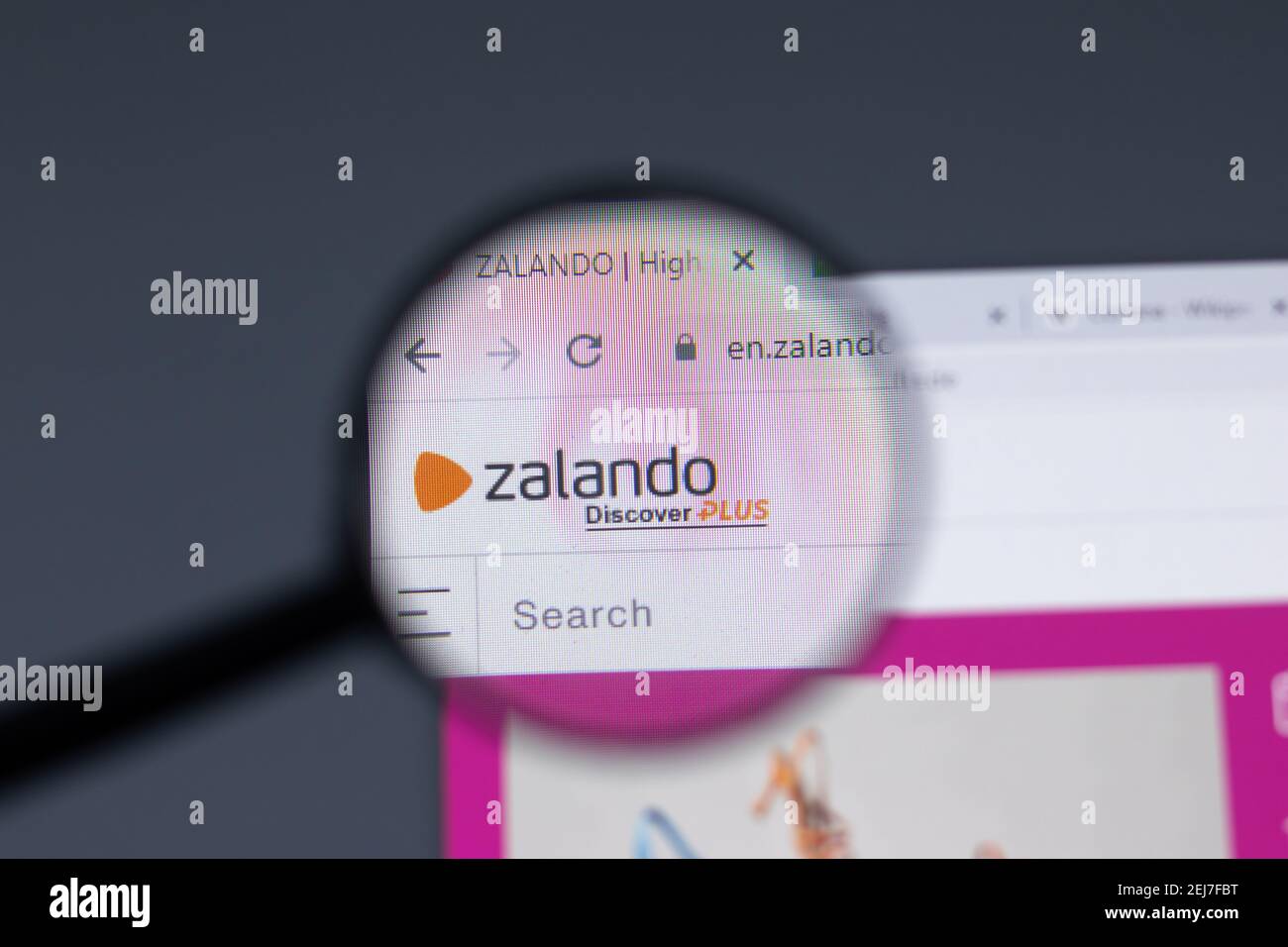 Nueva York, EE.UU. - 17 de febrero de 2021: Logotipo de Zalando primer  plano en la página web, editorial ilustrativa Fotografía de stock - Alamy