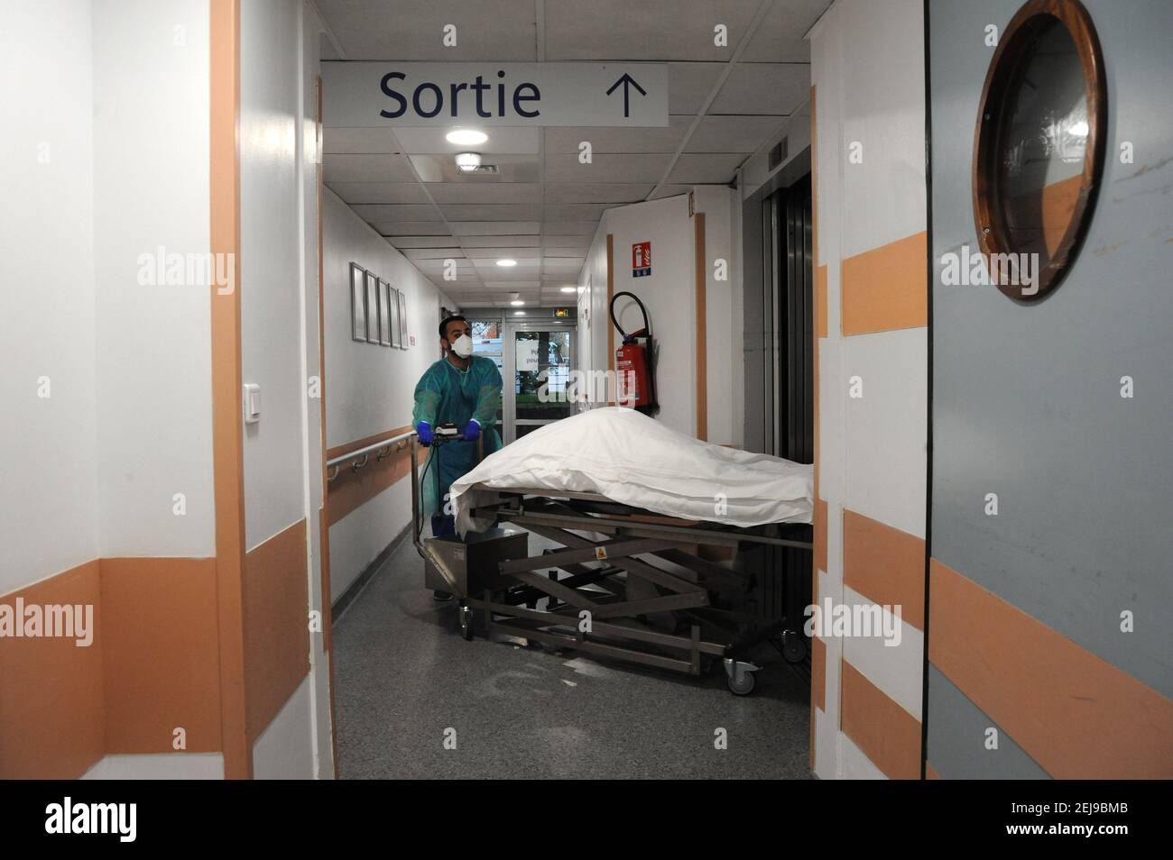 Covid-19 muertes en el hospital Foto de stock