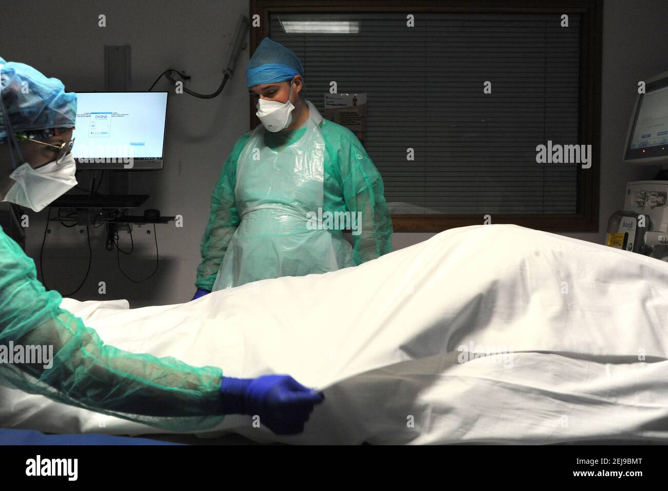 Covid-19 muertes en el hospital Foto de stock