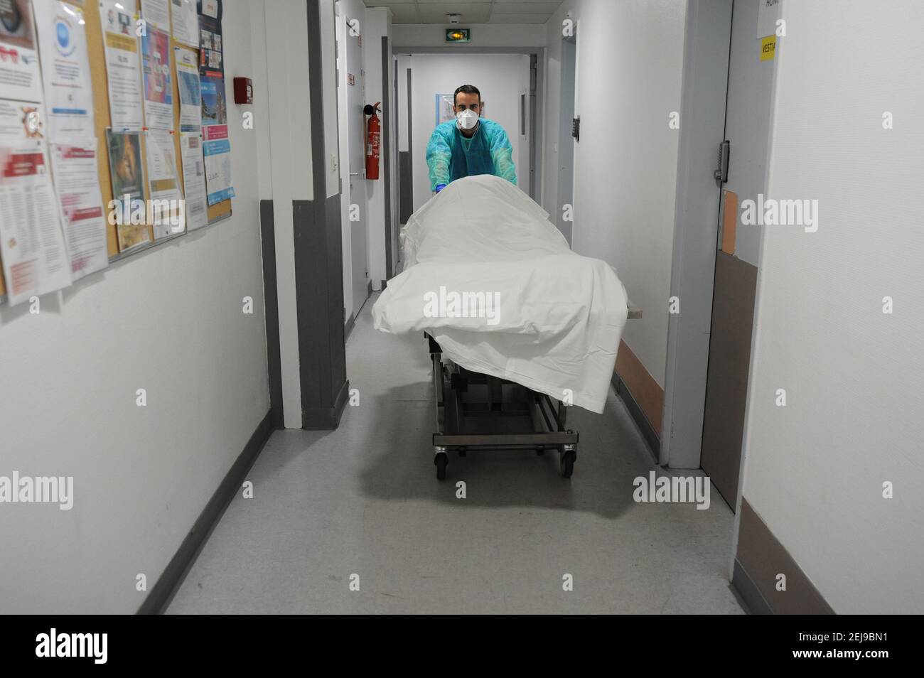 Covid-19 muertes en el hospital Foto de stock