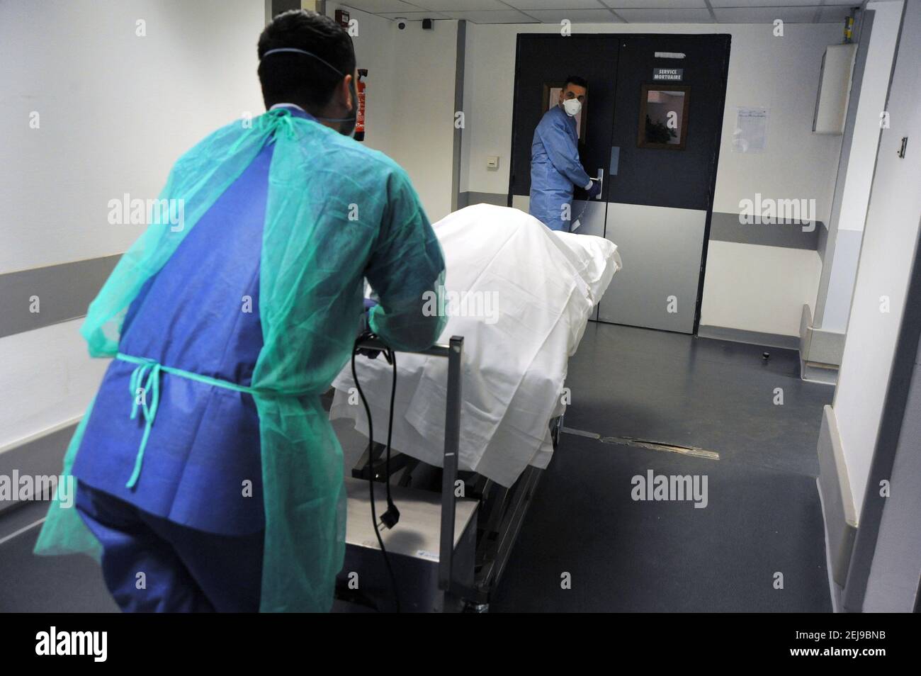 Covid-19 muertes en el hospital Foto de stock