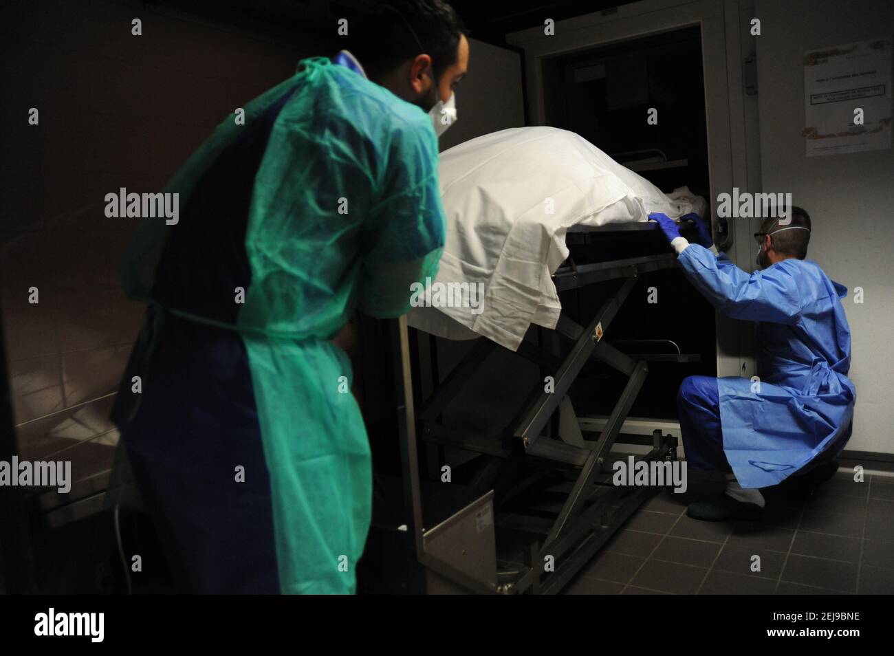 Covid-19 muertes en el hospital Foto de stock