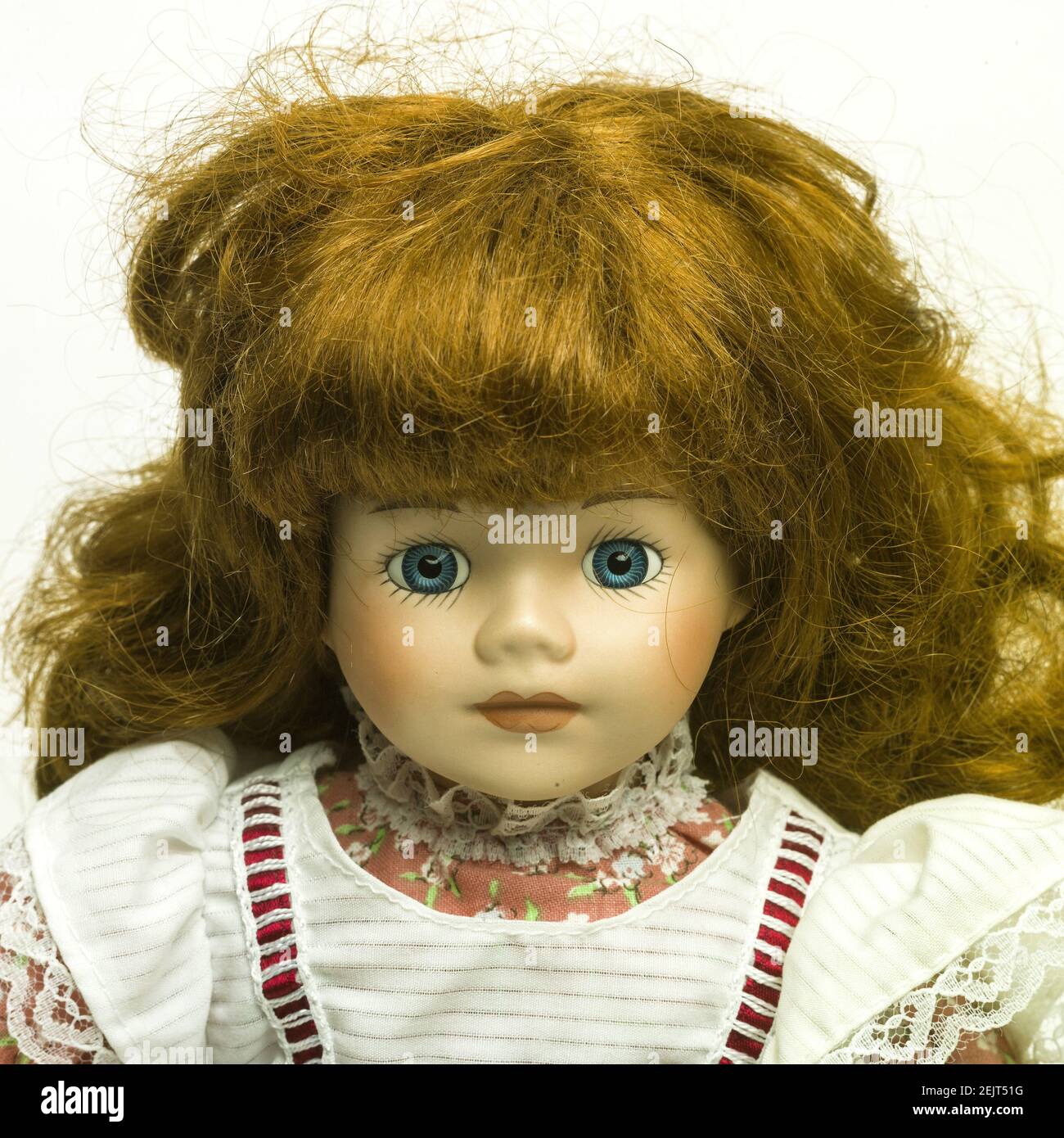 Hermoso cabello niña muñeca ojos azules fotografías e imágenes de alta  resolución - Página 2 - Alamy