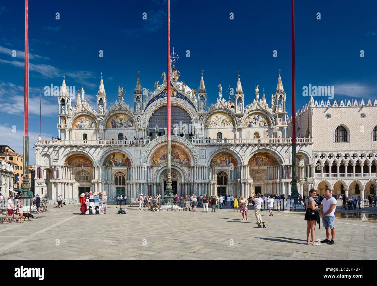 Famosa Basílica de San Marcos o Basílica de San Marcos, Venecia, Veneto, Italia Foto de stock