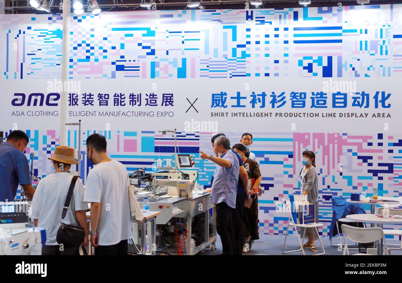 Shanghaiï¼ŒCHINA-el 23 de julio de 2020, Shanghai, AME Asia exposición de  la fabricación inteligente de la ropa del 23 al 25 de julio de 2020,  celebrada en la sala de exposiciones de