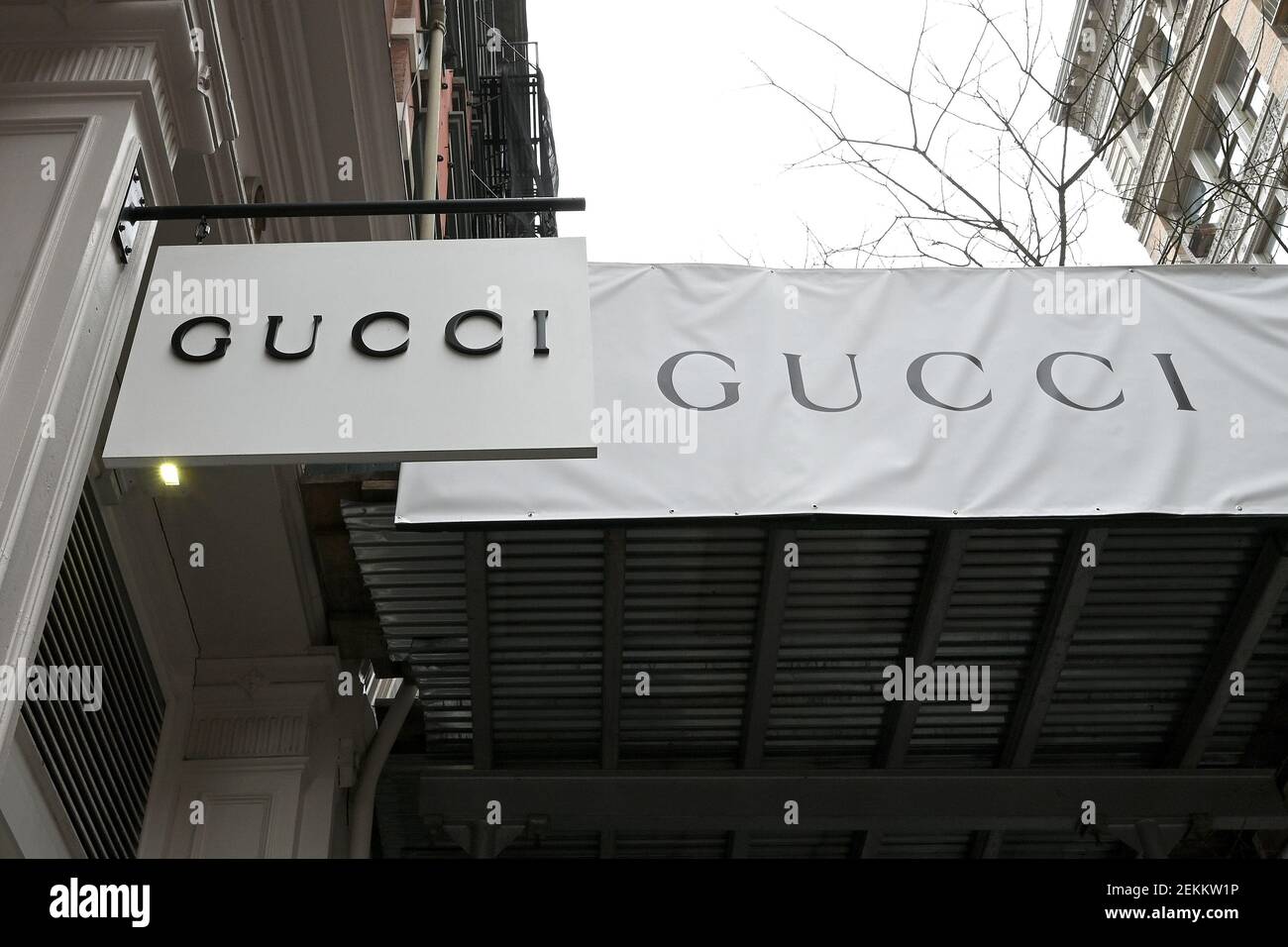 Accesorios y ropa Gucci louis vuitton ferragamo y hermés