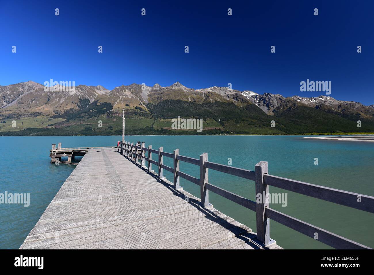 Embarcadero del Lago Wakatipu en Glenorchy cerca de Queenstown, Nueva Zelanda Foto de stock