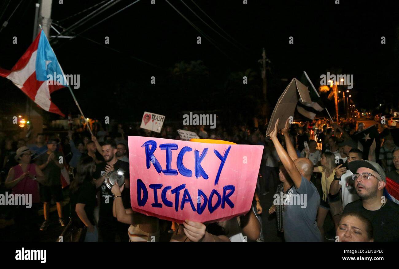 Portal del lado izquierdo fotografías e imágenes de alta resolución Alamy