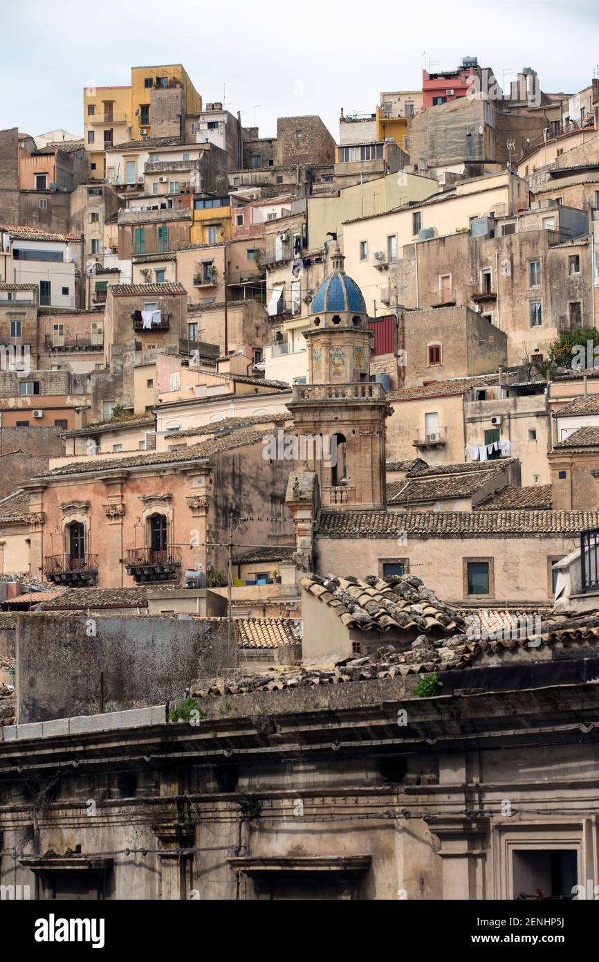 Italia,Sicilia,vista de la ciudad de Ragusa Foto de stock