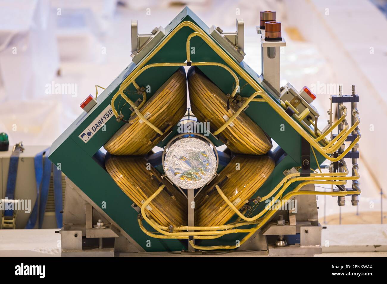 Fuente de neutrones fotografías e imágenes de alta resolución Alamy