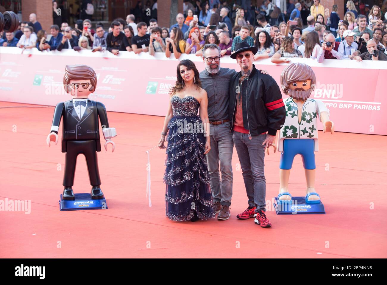 Director Lino DiSalvo con J-Ax y Cristina D'Avena alfombra roja para la  película 'Playmobil la película', el décimo día de la 14a edición del  Festival de Cine de Roma, el 26 de