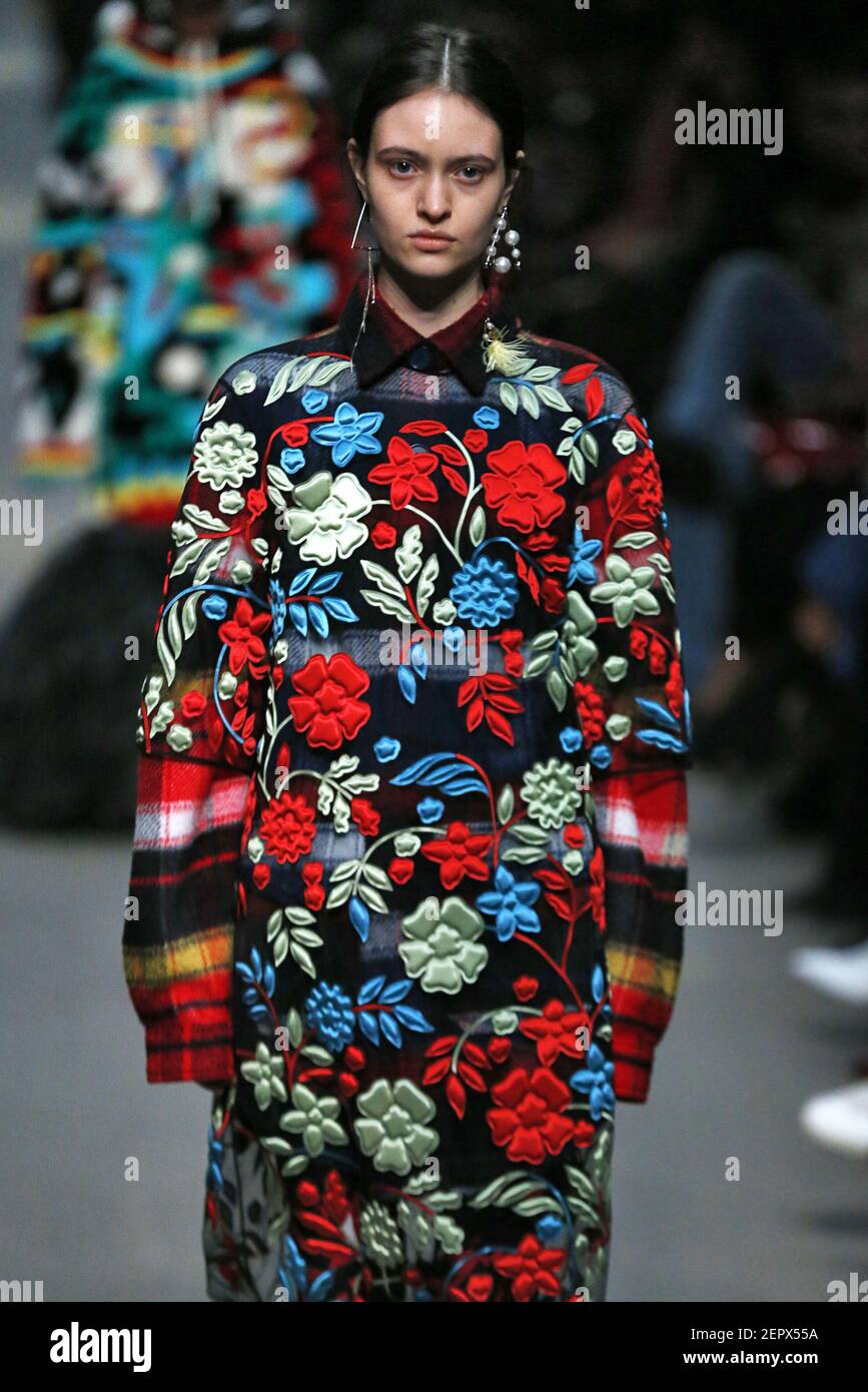 Burberry etiqueta kimono top