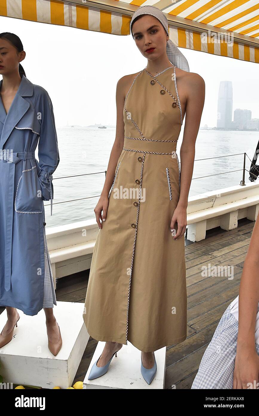 Modelo poses durante la Lela Rose New York Fashion Week Primavera Verano 2019 Colección Presentación de Moda en York, NY el 11 de septiembre de 2018. de Jonas Gustavsson/Sipa USA