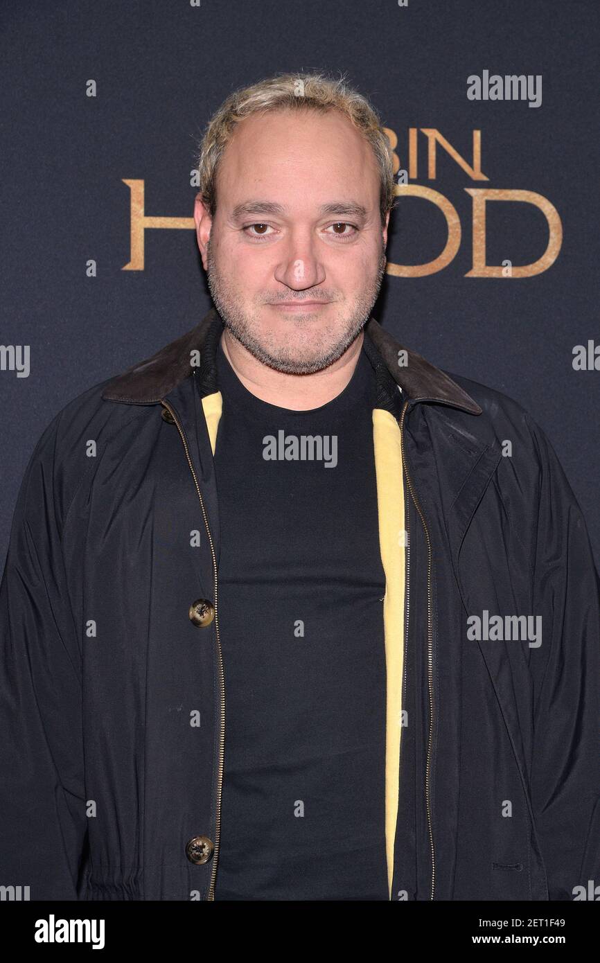 Gregg Bello asiste a la proyección de 'Robin Hood' en Nueva York en el AMC Lincoln Square Theatre en Nueva York, NY, 11 de noviembre de 2018. (Foto de Anthony Behar/Sipa USA) Foto de stock