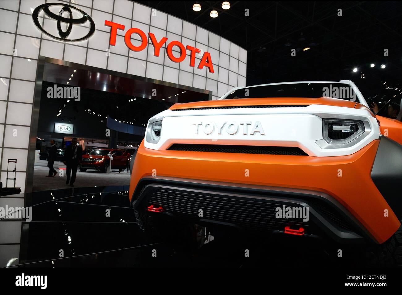 Toyota Ft 4x Concept En Exhibicion En El New York International Auto Show 17 En El Jacob K Javits Convention Center En Nueva York Ny El 12 De Abril De 17 Foto De