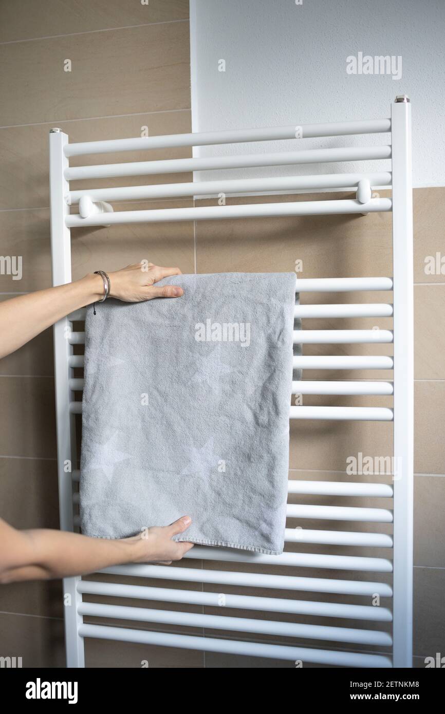 Radiador seca toallas con termostato