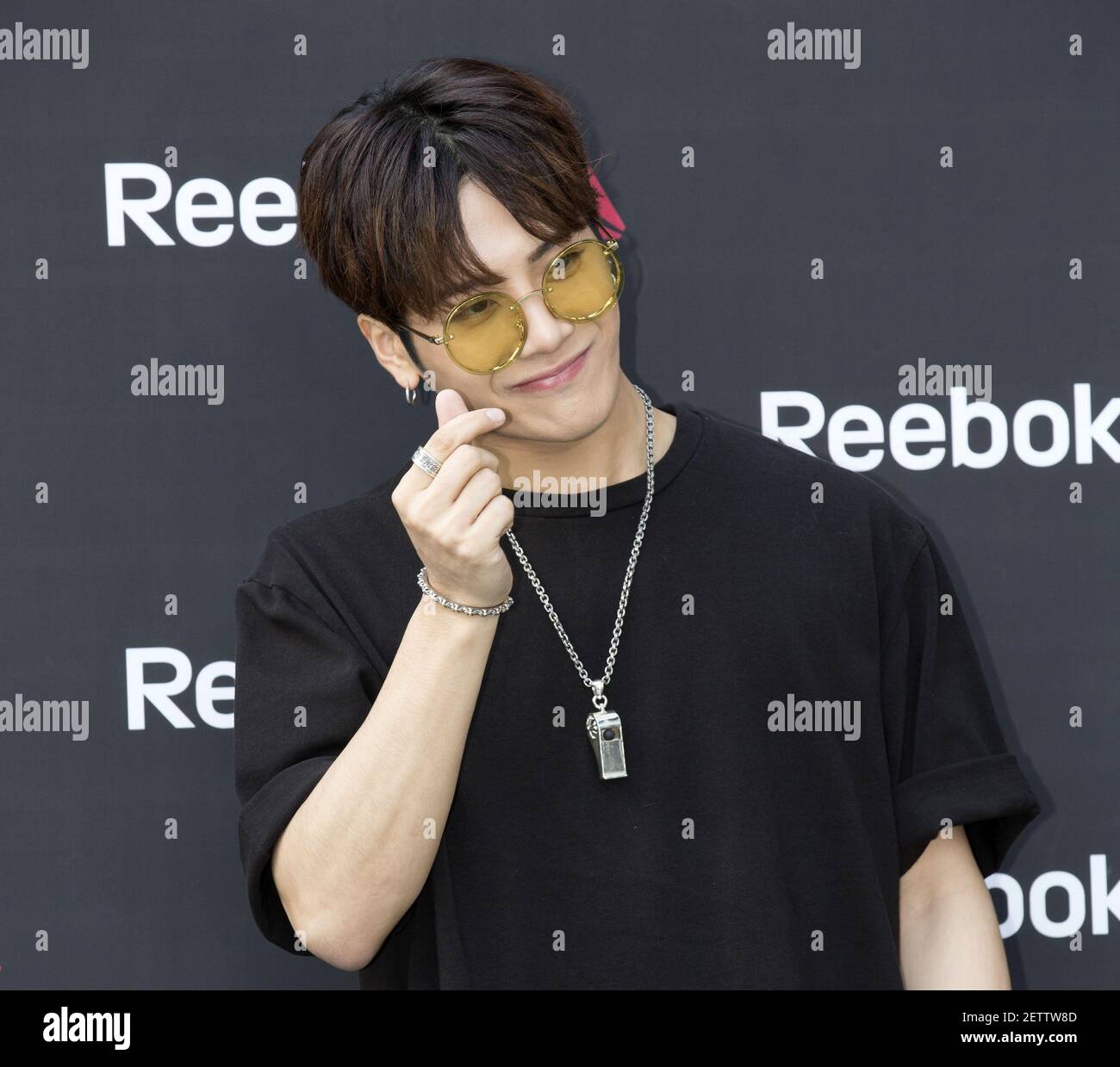 tubo respirador Carretilla Cena 26 Mayo 2017 - Seúl, Corea del Sur : Jackson, miembro del grupo K-Pop Boys  del GOT7 de Hongkong, asiste a la llamada de fotos del lanzamiento de Reebok  Shoes en Seúl,