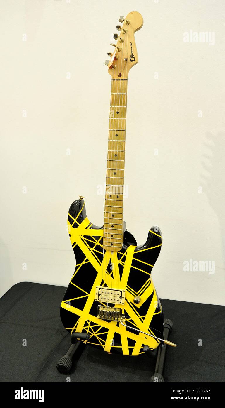 Eddie Van Halen Charvel Guitarra | sptc.edu.bd