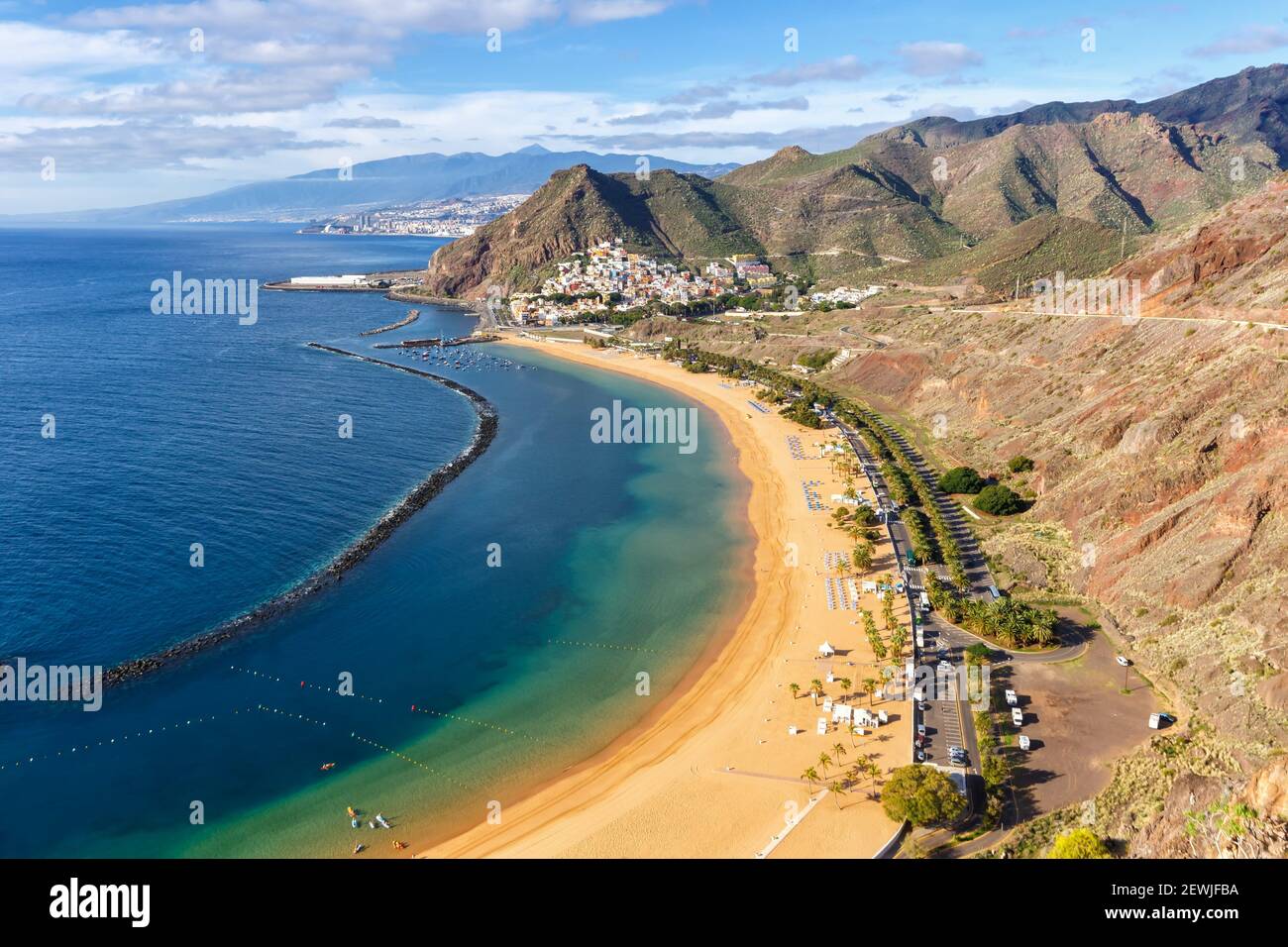 Tenerife playa Teresitas Islas Canarias agua de mar España viajar viajar Océano Atlántico naturaleza. Foto de stock