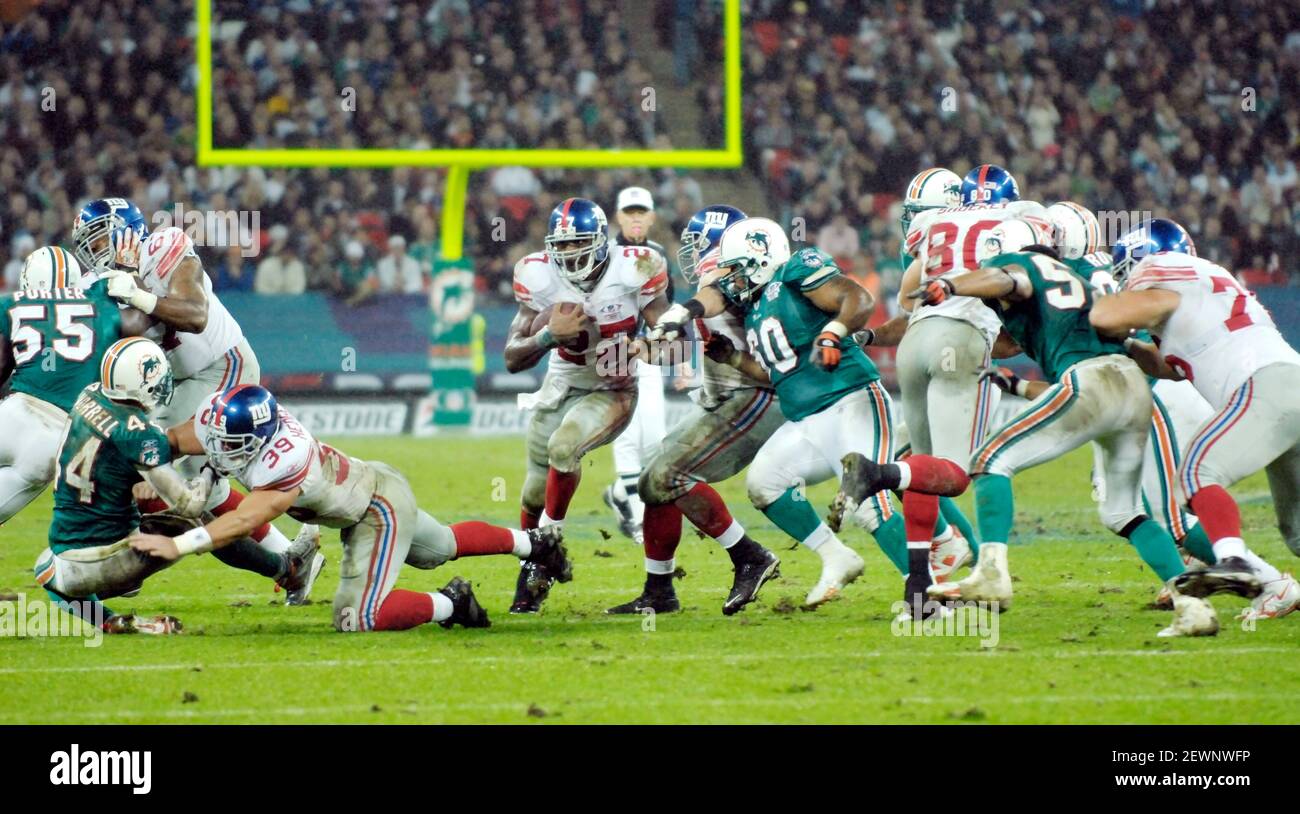 Miami dolphins fans fotografías e imágenes de alta resolución - Alamy