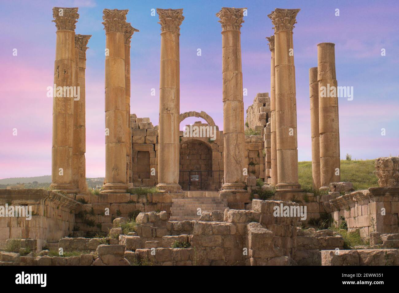 El sitio arqueológico de Jerash, ruinas antiguas y romanas de Jerash (Gerasa), lugar histórico en Jerash, Jordania. Foto de stock