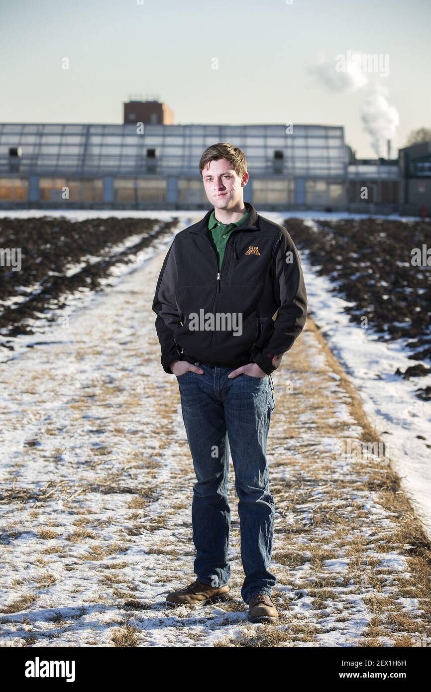 Adam Donkers, un importante de negocios agrícolas en la Universidad de Minnesota, en el campus de St. Paul el 19 de febrero de 2015. (Foto de Leila Navidi/Minneapolis Star Tribune/TNS) *** por favor use crédito del campo de crédito *** Foto de stock