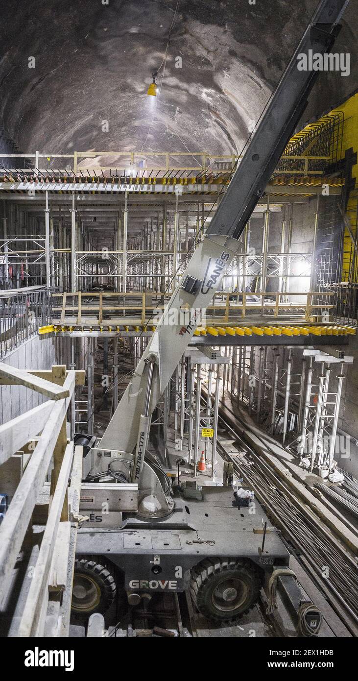 El trabajo continúa en el lado de Manhattan del proyecto de acceso del lado  este debajo de la Grand Central Terminal con impermeabilización,  instalación de arco de rebarra y perforación para acopladores.