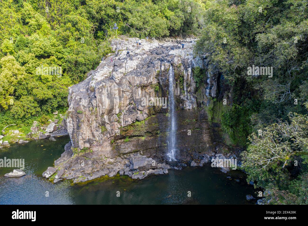 Cascada Bassin Boeuf, en el norte de la isla, en las alturas de Sainte
