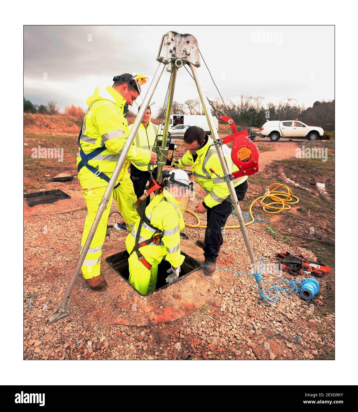 Rebecca Armstrong investiga H2O redes de instalación de cables de fibra