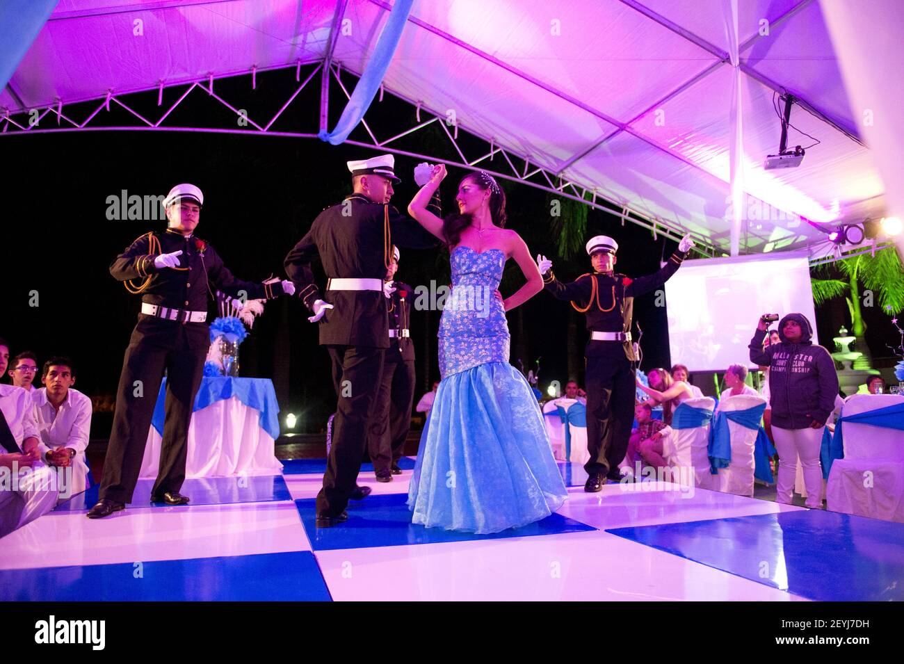 Tidos De Quinceañera | Store www.jardimartimoniz.pt