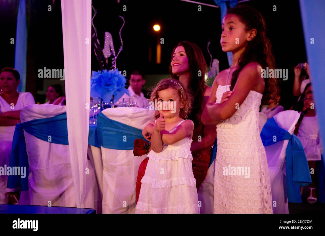 Medellín, Colombia - Ashly Carvajal, de 15 años de edad, celebrando su  quinceañera, a veces llamada fiesta de membrillo aÃ os, fiesta de quinceÃ± era, membrillo aÃ os o simplemente membrillo, Es la