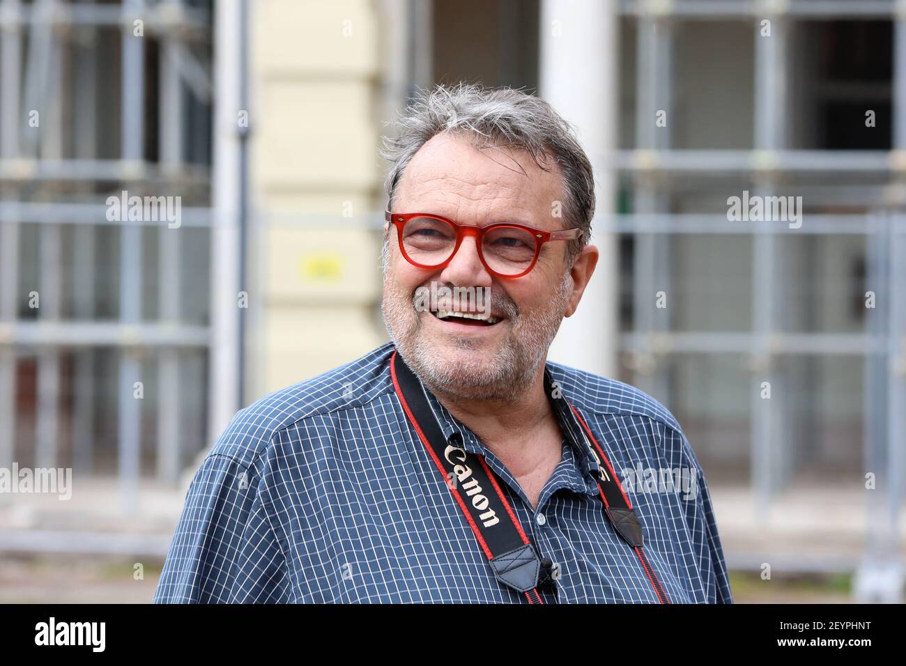 El fotógrafo italiano Oliviero Toscani durante una sesión de fotos en San  Felice sul Panaro. Módena (Italia), 8th de mayo de 2013 (Foto de Marco  Piraccini/Mondadori Portfolio/Sipa USA Fotografía de stock -