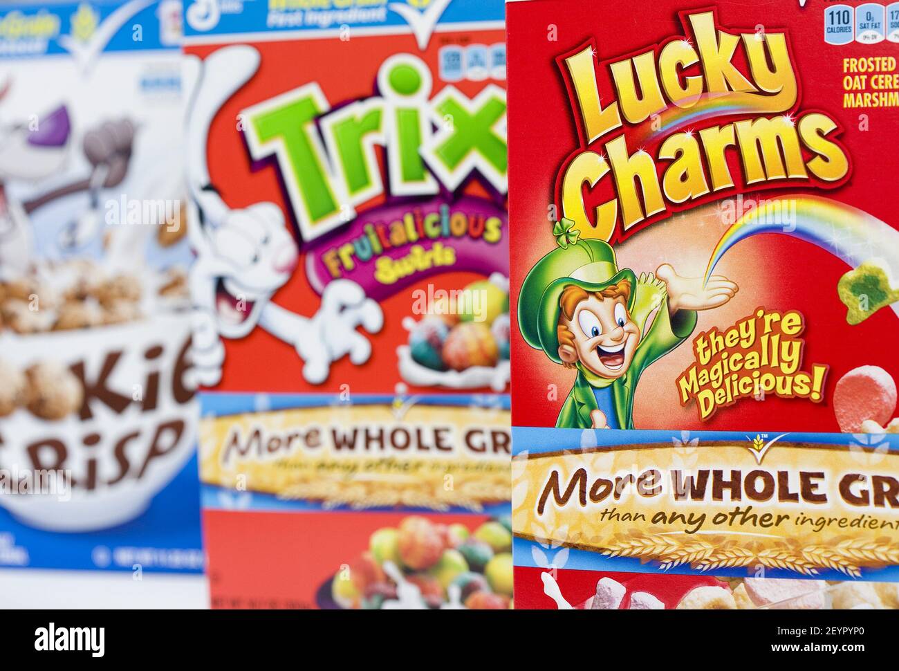 29 de diciembre de 2011 í Cookie Crisp, Trix y Lucky Charms cereales de  desayuno para niños. Estos y otros cereales envasados con azúcar han sido  incendiados por sus altas calorías y