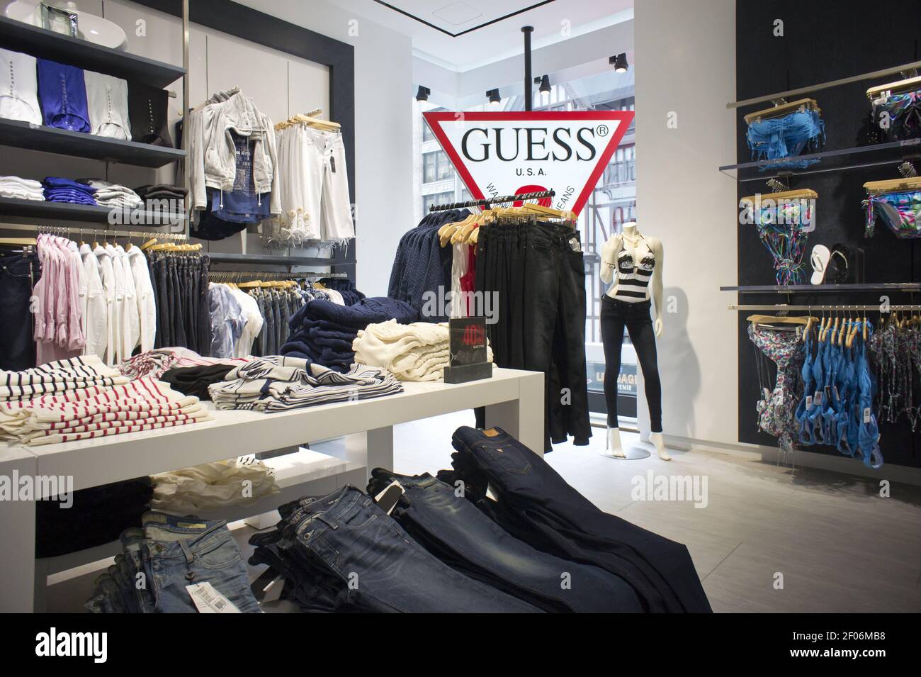 Vaqueros guess outlet new arrivals