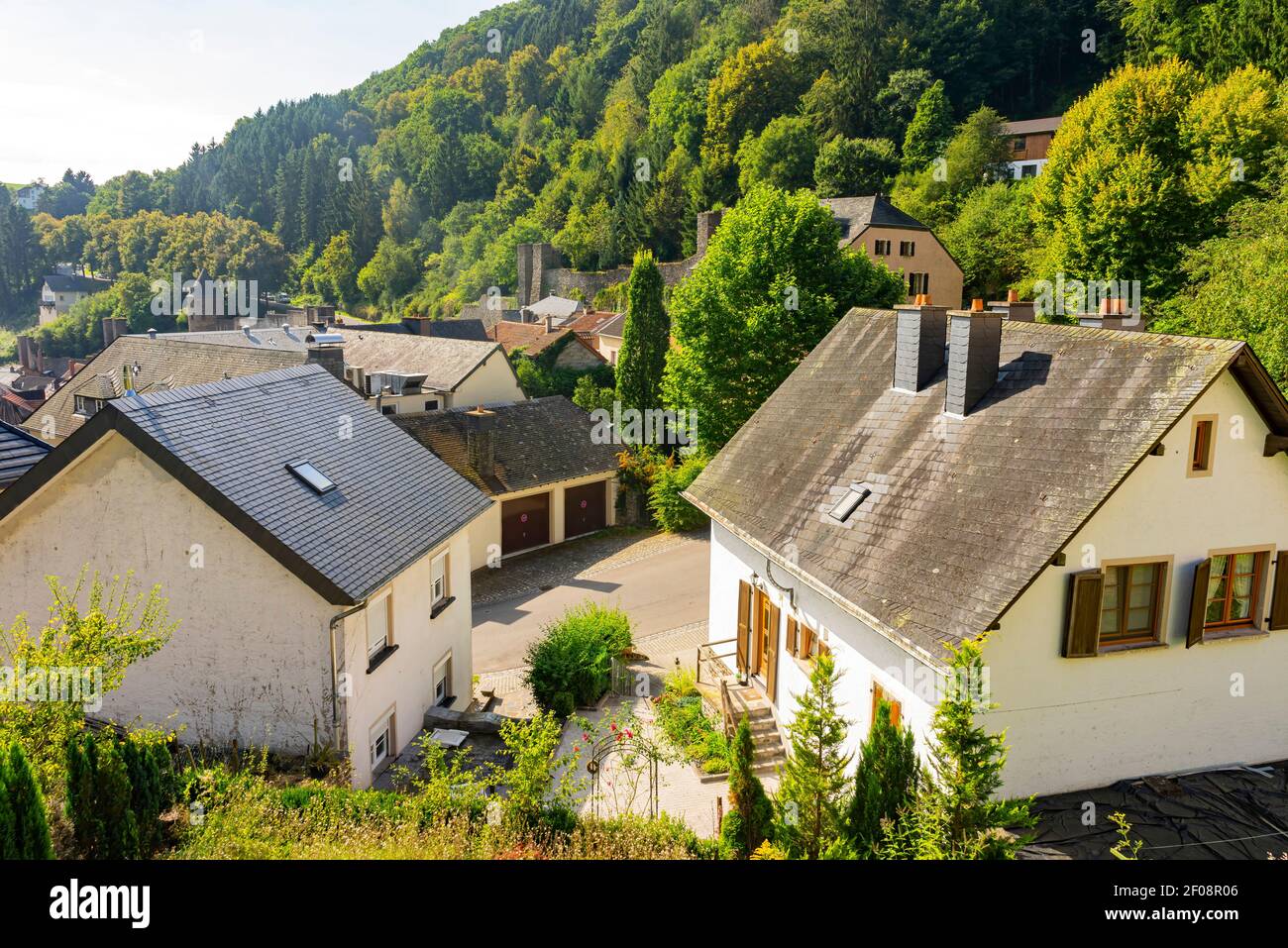 Hermosas campiñas escena de VIANDEN, Luxemburgo Foto de stock