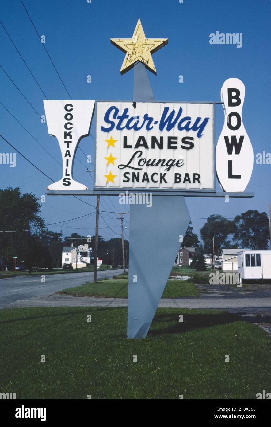 1980s Estados Unidos señal de StarWay Lanes East Greenville Ohio CA