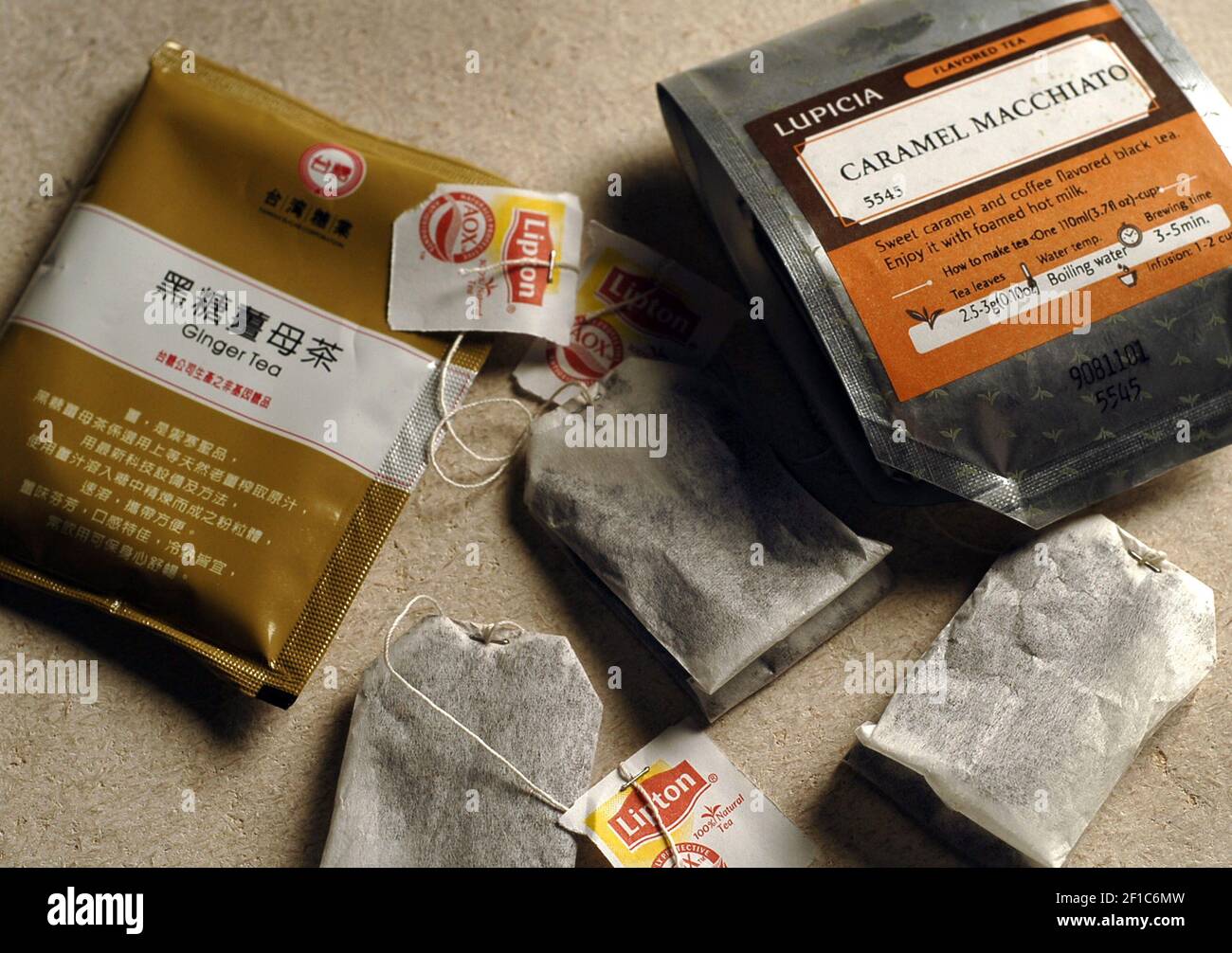 Cuantos Miligramos Hay En Una Onza Ocho onzas Fotos e Imágenes de stock - Alamy