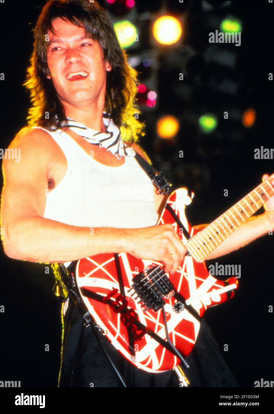 El guitarrista americano naturalizado holandés Eddie van Halen. (Foto de  Pino Granata/Mondadori Portfolio/Sipa USA Fotografía de stock - Alamy
