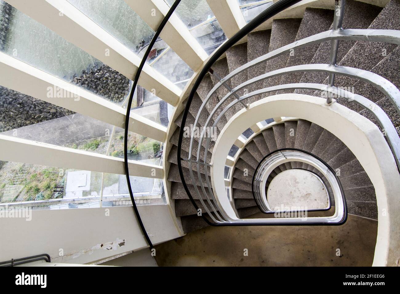 Punto decreciente, escalera de caracol infinita Foto de stock