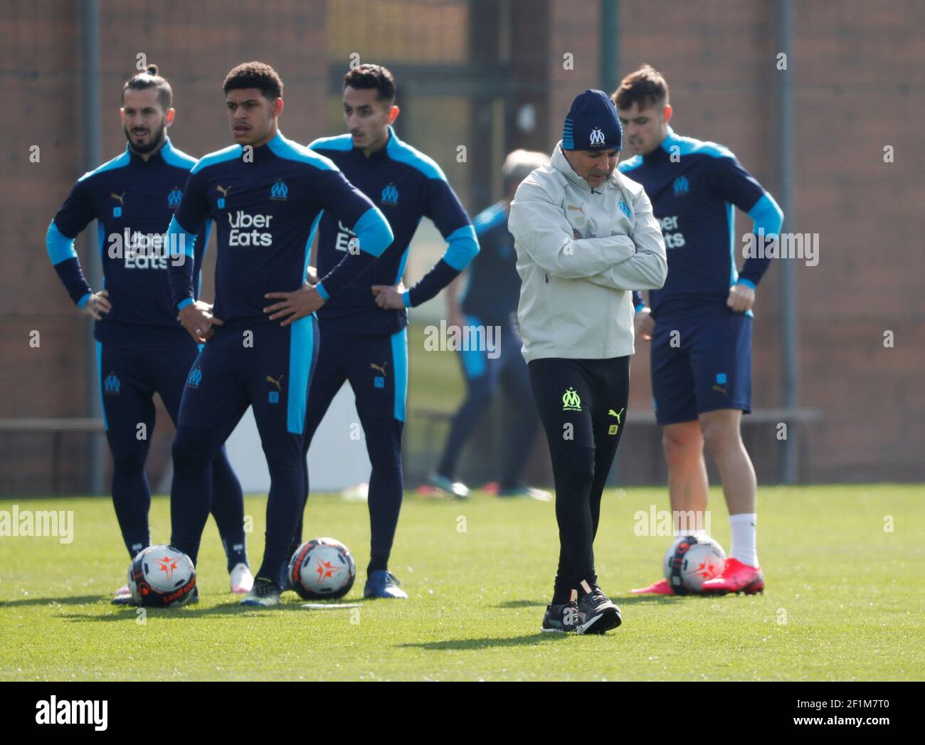 Fútbol - Olympique de Marseille Training - Centre d'entrainement Robert  Louis-Dreyfus, Marseille, France - March 9, 2021 Nuevo entrenador del Olympique  de Marseille Jorge Sampaoli durante el entrenamiento REUTERS/Eric Gaillard  Fotografía de