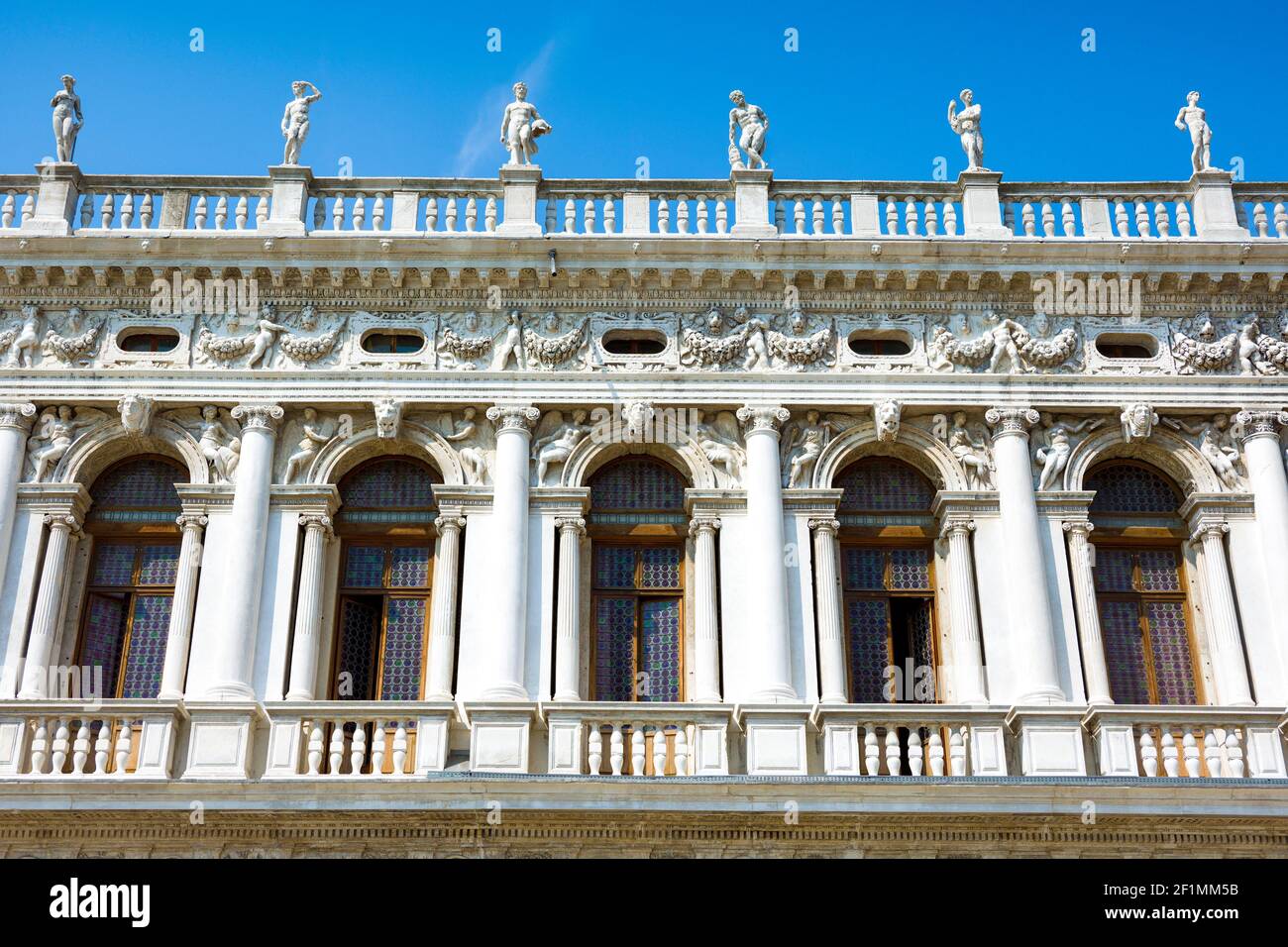Fachada de la Biblioteca Marciana o Biblioteca de San Marcos, Venecia, Italia Foto de stock