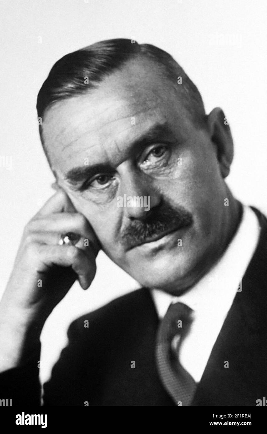 Thomas Mann. Retrato del escritor alemán Paul Thomas Mann (1875-1955), c,1929 Foto de stock