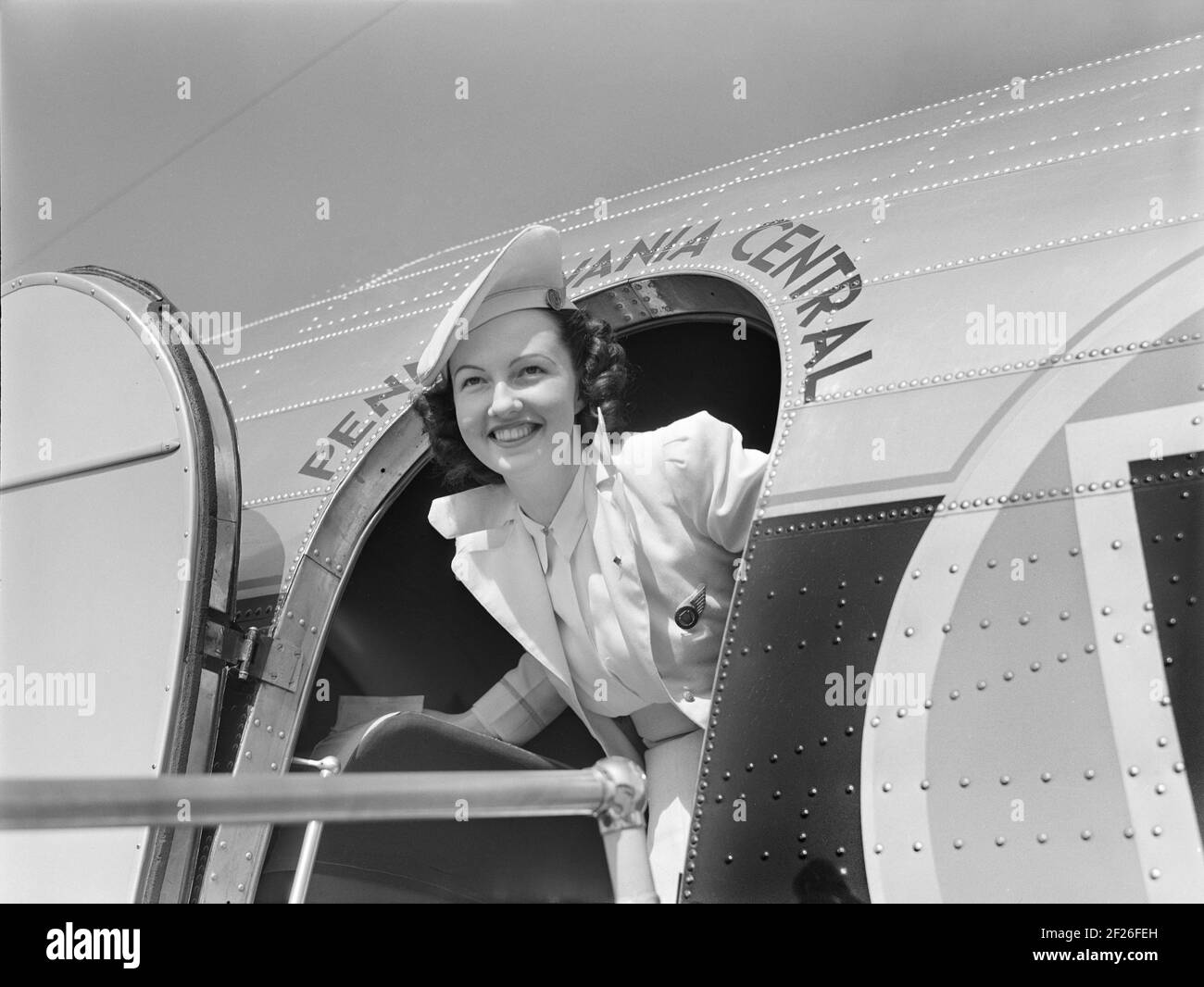 Azafata, Eastern Airlines, Aeropuerto Municipal, Washington, D.C. EE.UU., Jack Delano, Oficina de Información de Guerra de EE.UU., julio de 1941 Foto de stock