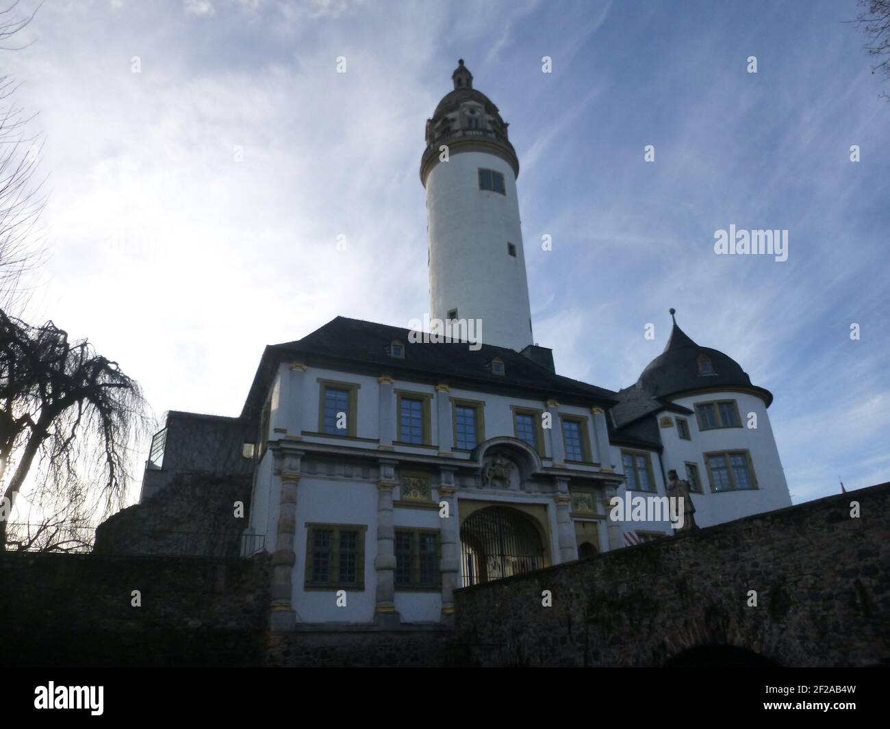 El castillo de Hoechst está en la parte occidental de Frankfurt. Fue