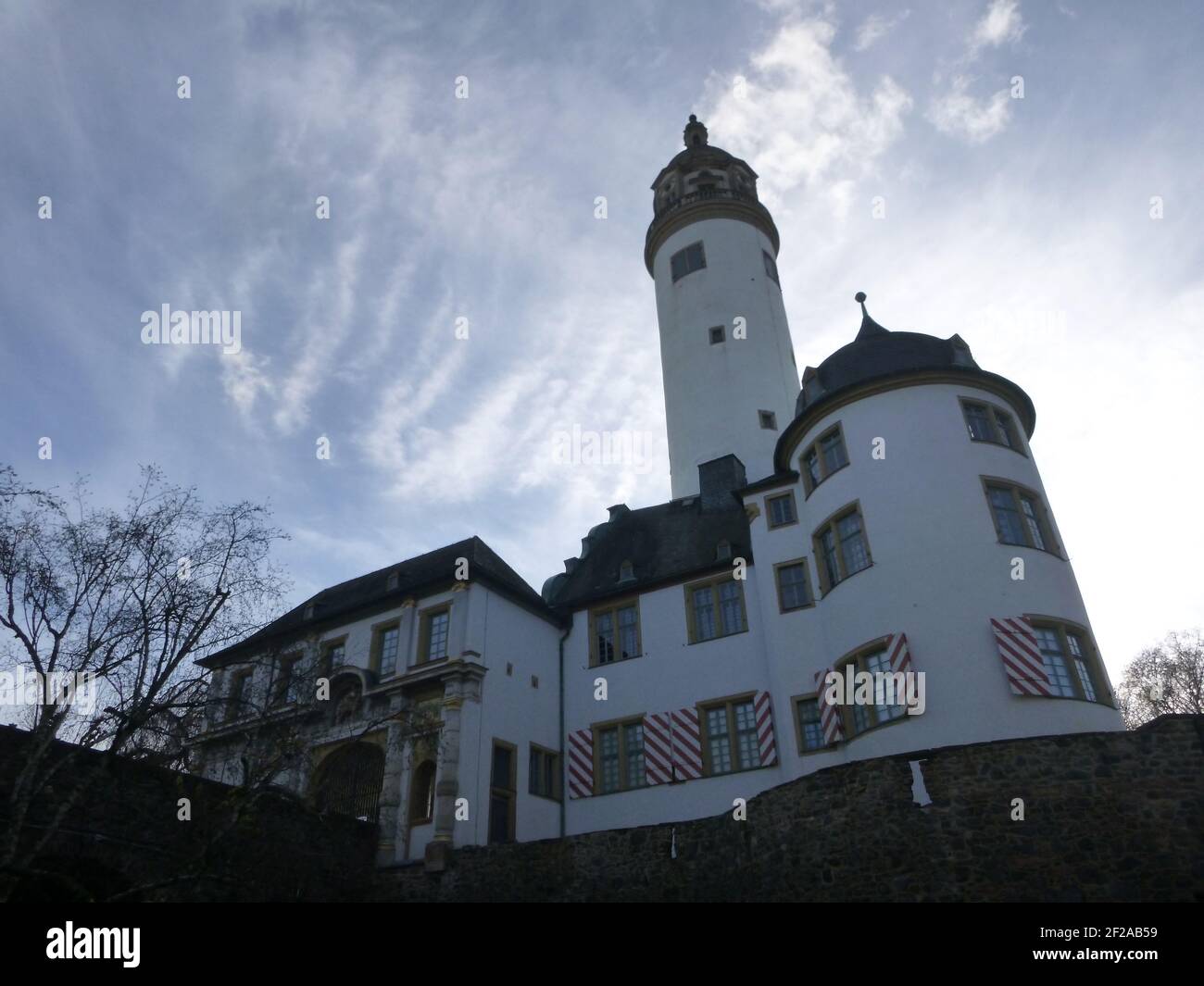 El castillo de Hoechst está en la parte occidental de Frankfurt. Fue